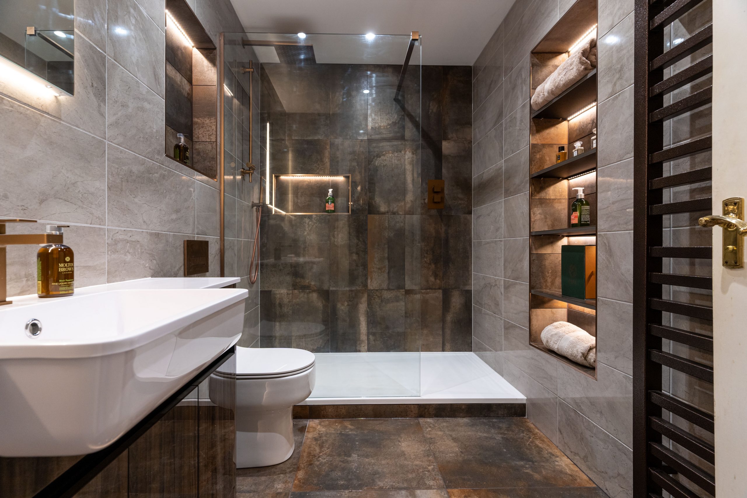 Designing and planning your luxury bathroom